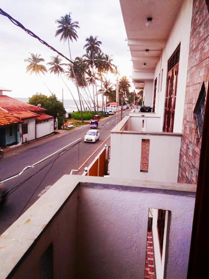 Nethum Beach House Hikkaduwa Exterior photo